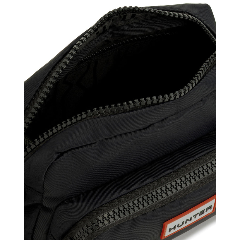 HUNTER NYLON CROSSBODY "BLACK" UBX3930KBM-BLK