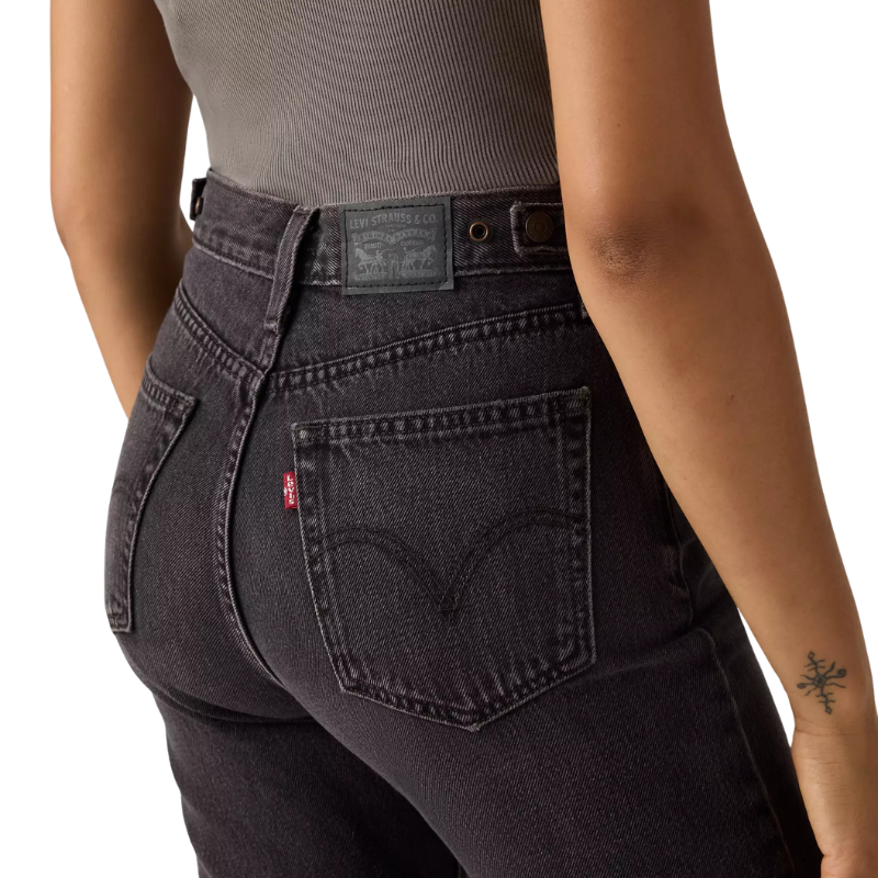 Levi’s CINCH FLARE JEANS "BLACK" 0081R-0001